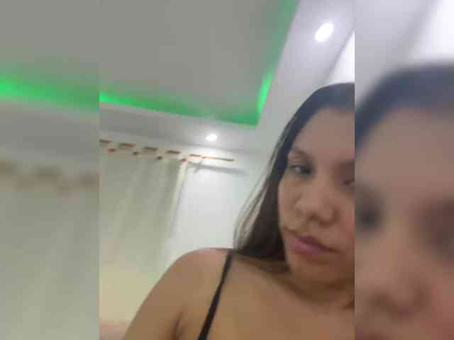paula1045 webcam