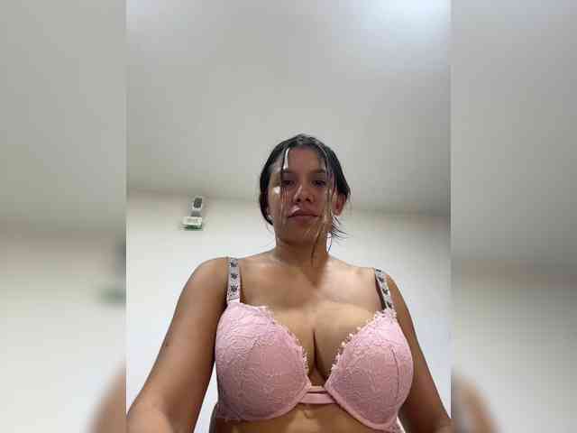 paula1045 webcam