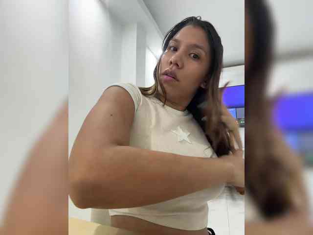 paula1045 webcam