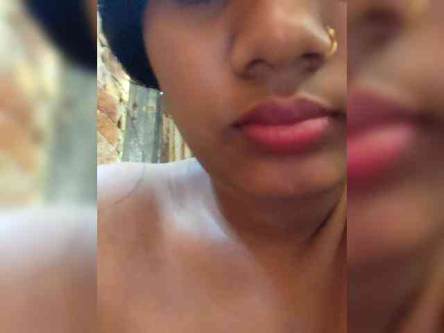 priyakhalifa20 webcam