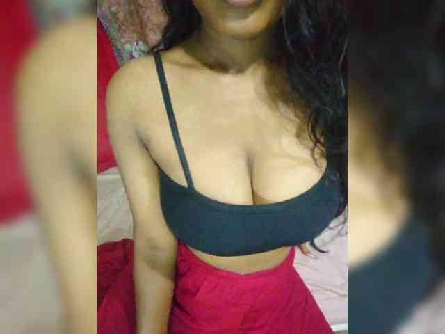 priyakhalifa20 webcam