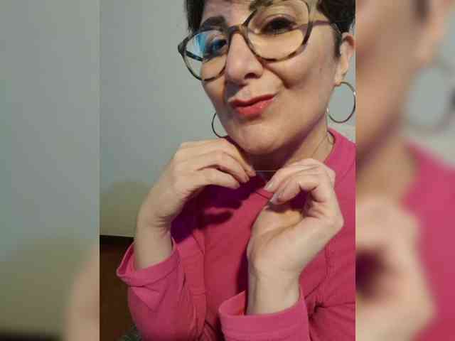 ElitalianMilf webcam