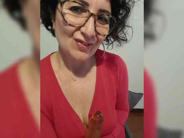 ElitalianMilf webcam