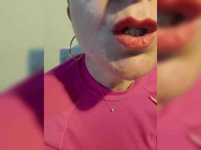 ElitalianMilf webcam