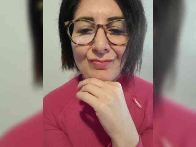 ElitalianMilf bongacams