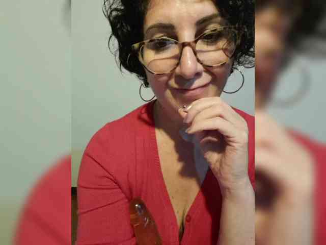 ElitalianMilf webcam
