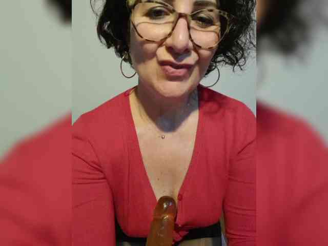 ElitalianMilf webcam