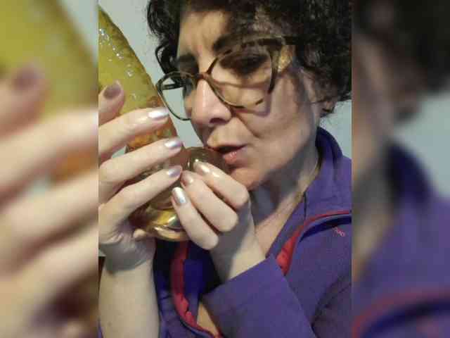 ElitalianMilf webcam