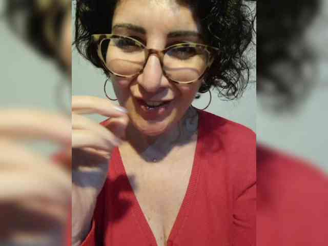 ElitalianMilf webcam