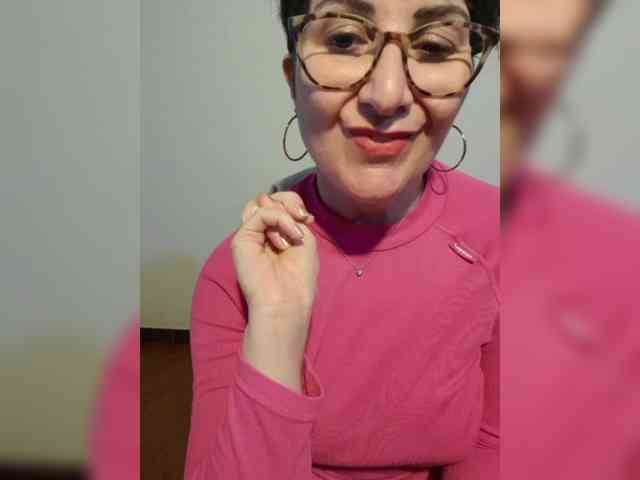 ElitalianMilf webcam