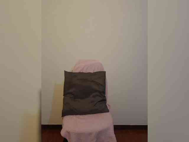 ElitalianMilf webcam