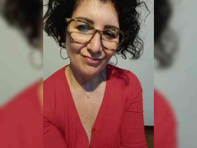 ElitalianMilf webcam