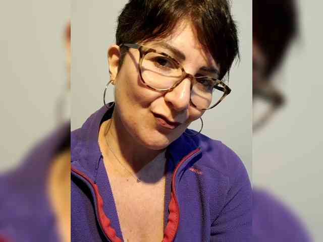 ElitalianMilf webcam