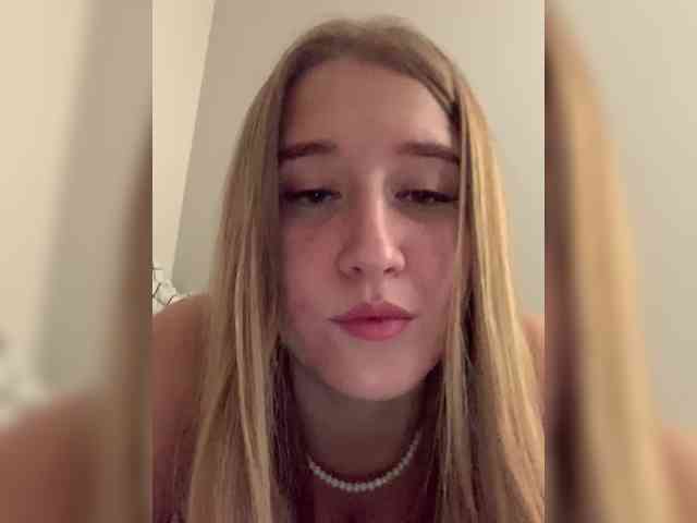 MelissaLissaa webcam