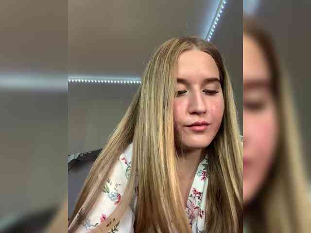 MelissaLissaa webcam
