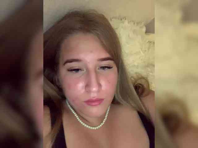 MelissaLissaa webcam