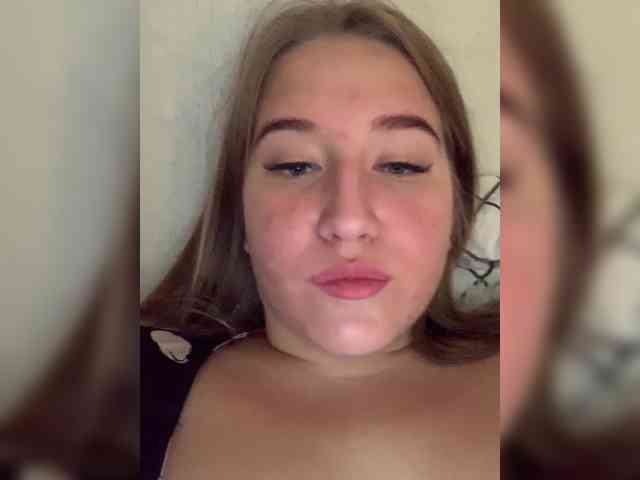 MelissaLissaa webcam