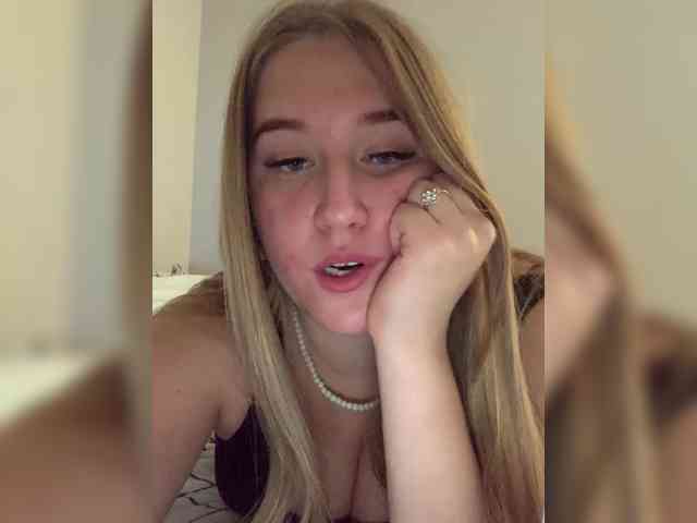 MelissaLissaa webcam