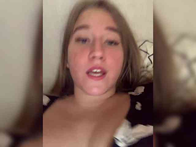 MelissaLissaa webcam