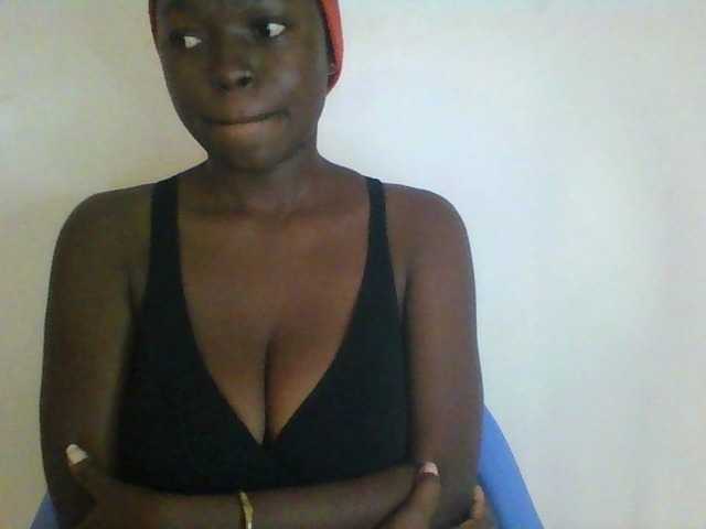 Discover Sweetcamila from BongaCams