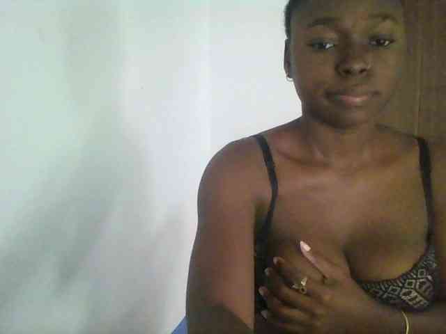 Sweetcamila webcam