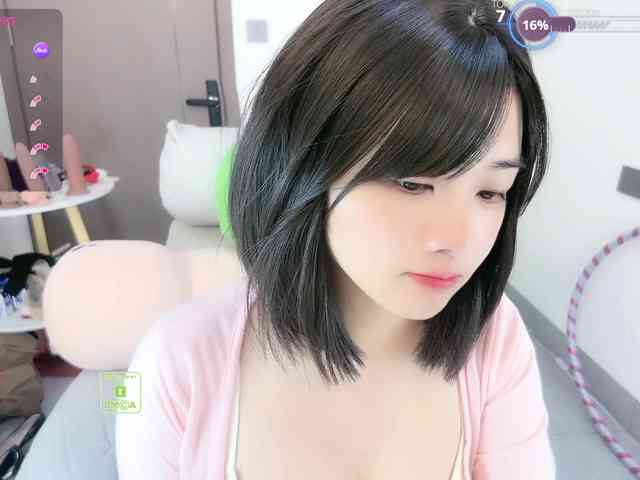 Miqibaob Live Webcam on BongaCams