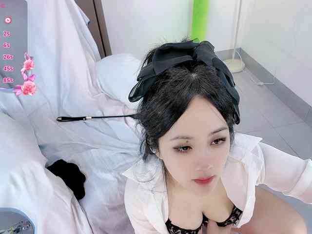 Miqibaob Live Webcam on BongaCams