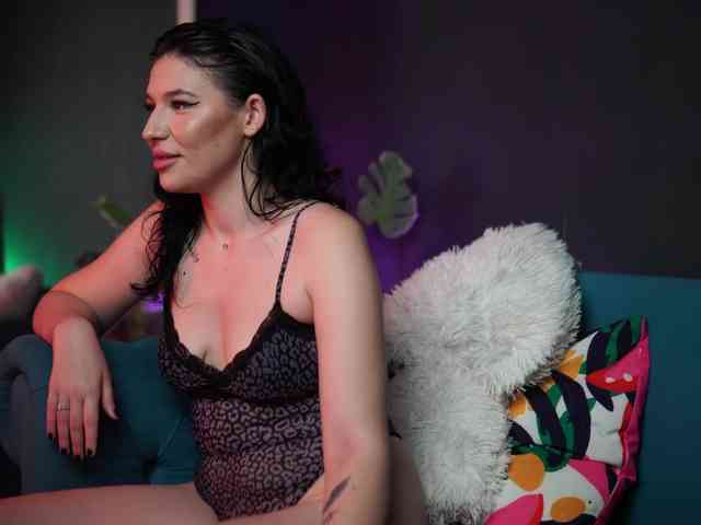 KayleeCali webcam