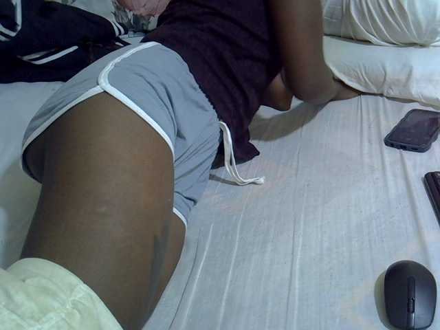 Smallgirl21's BongaCams show and profile