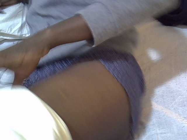 Smallgirl21's BongaCams show and profile