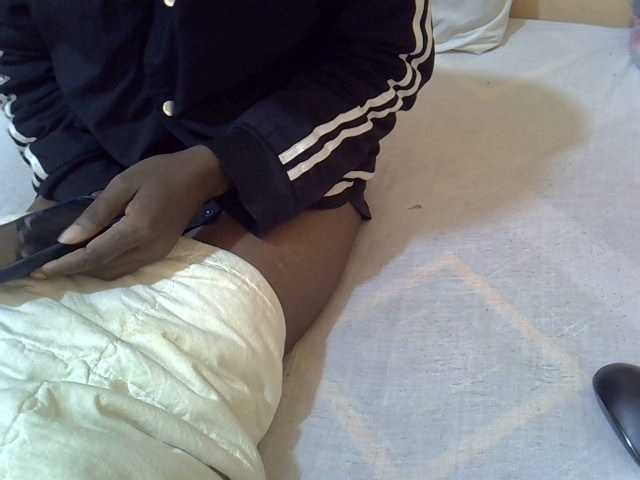 Smallgirl21's BongaCams show and profile