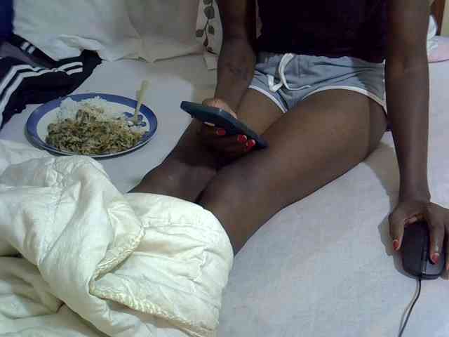 Smallgirl21 Live Webcam on BongaCams