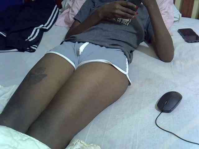 Smallgirl21 Live Webcam on BongaCams