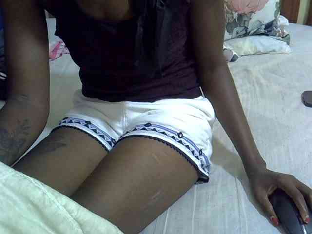 Smallgirl21 Live Webcam on BongaCams