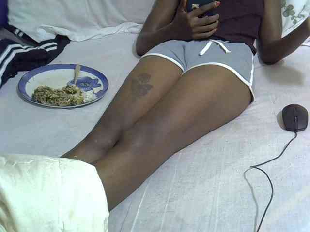 Smallgirl21 Live Webcam on BongaCams