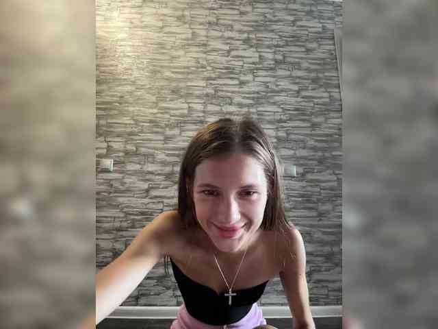 Lola-8 webcam