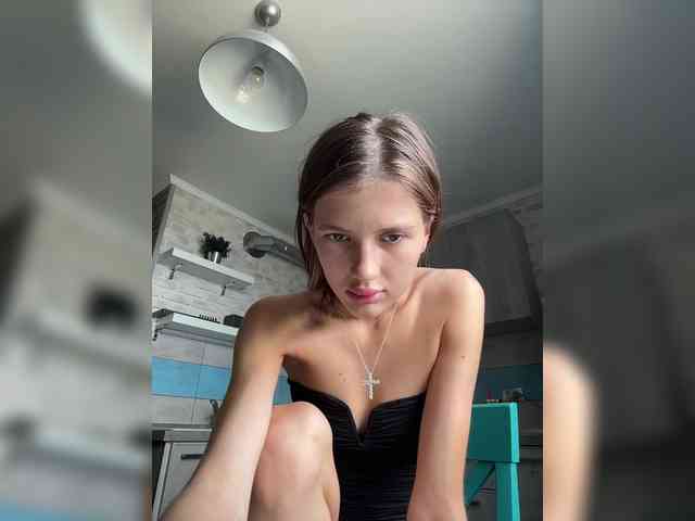 Lola-8 webcam