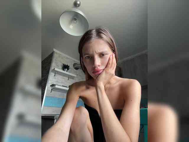 Lola-8 webcam