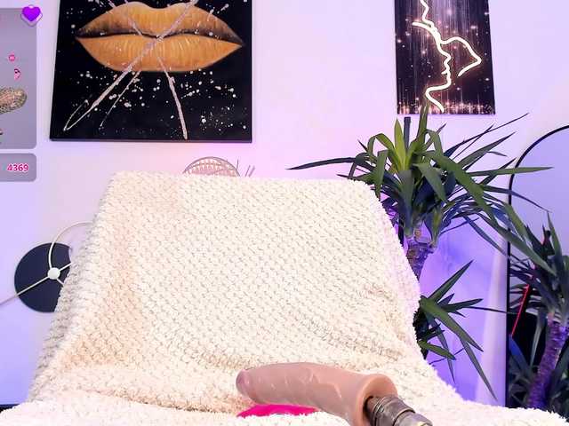 AnyssyaHot's BongaCams show and profile