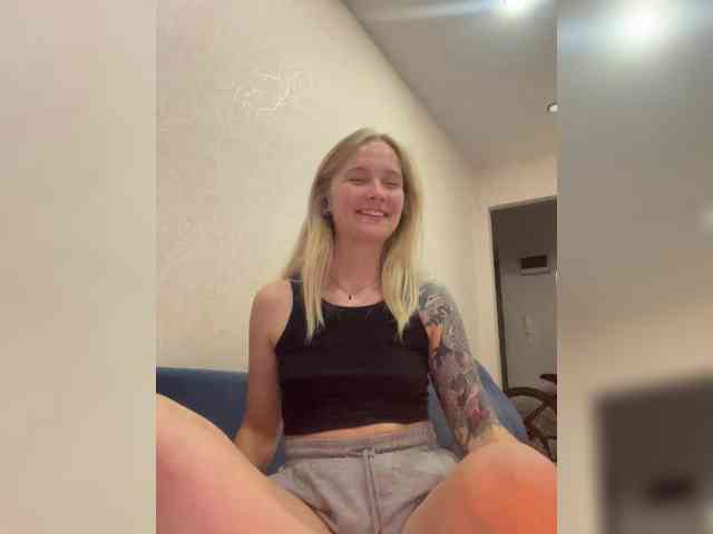 Detkaaa Live Webcam on BongaCams