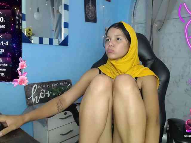 Jalila-Fadel webcam
