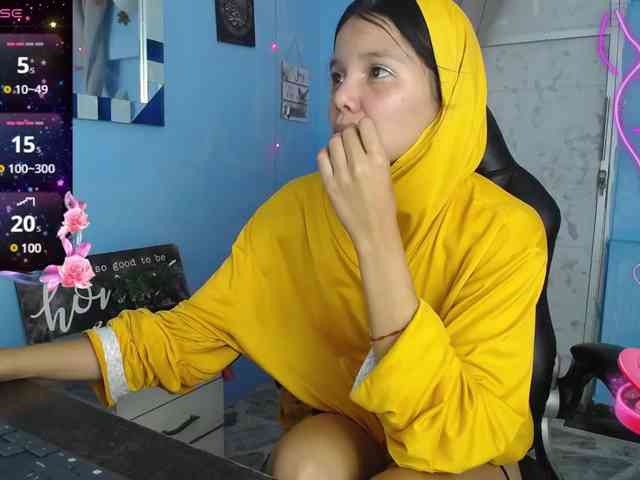 Jalila-Fadel webcam