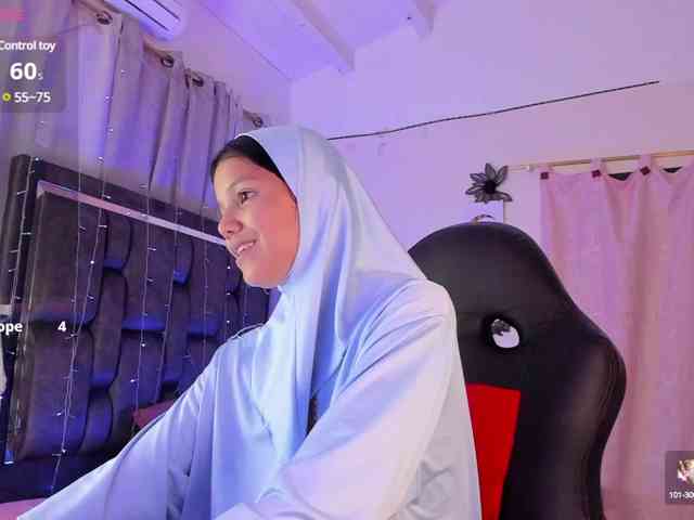 Jalila-Fadel webcam