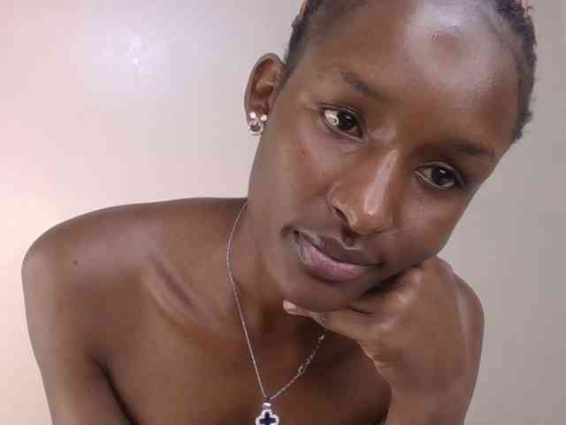 Hottierue8 webcam