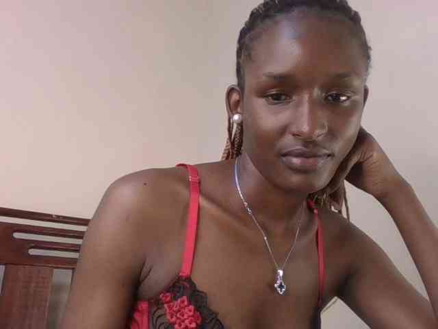 Hottierue8 webcam