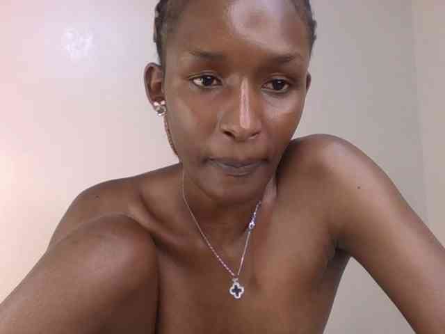 Hottierue8 webcam