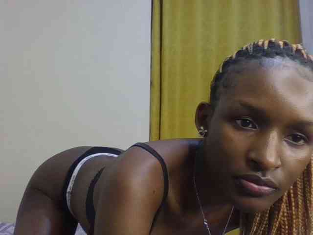 Hottierue8 webcam