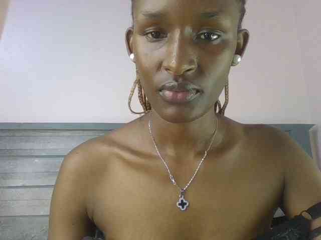 Hottierue8 webcam