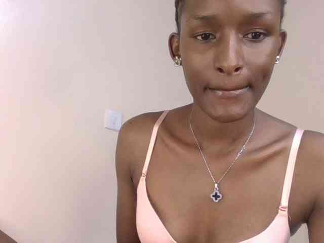 Hottierue8 webcam