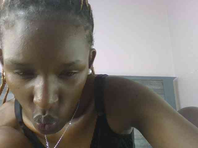 Hottierue8 webcam